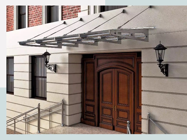 Металлические козырьки от 615 руб. в Саяногорске